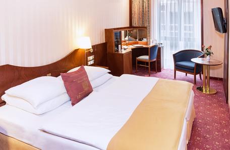 medeklinker spanning frequentie Best Western Premier Grand Hotel Russischer Hof